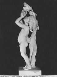 Niño con uvas, 1845 (mármol)
